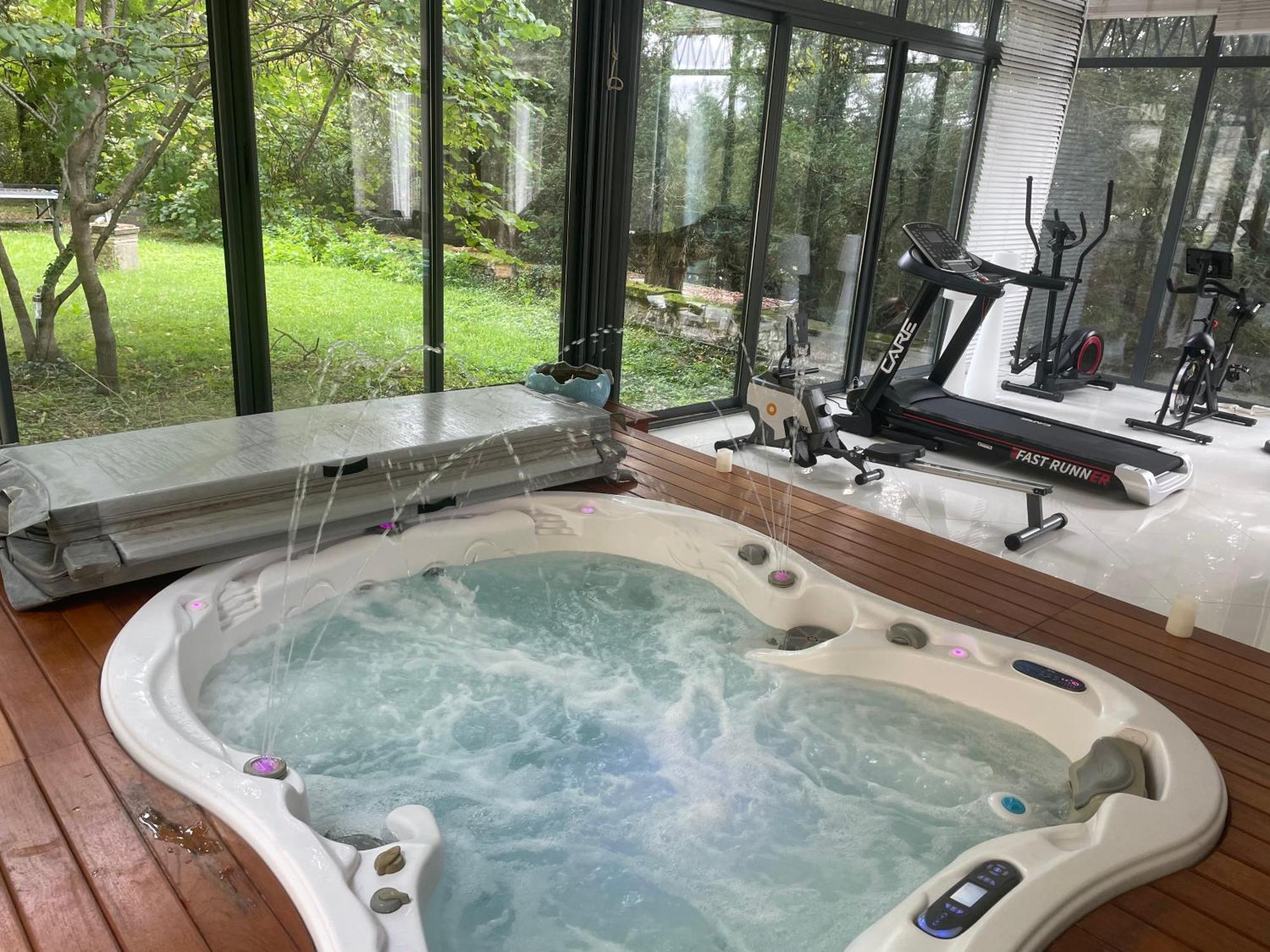 Villa Spa Perret-Havre De Paix Art Deco Dans Le Vexin-3Ha A 3Km De Giverny-La Roche Guyon-Ideal Pour Sejour Familial Ou Entre Amis-Aile Ouest Privatisee-Aire De Jeux-Billard-En Option Diner-Sauna-Fitness-Hamman-Massages-Pour 2 Nuits 1 H Jacuzzi Offer Sainte-Genevieve-les-Gasny Exterior photo